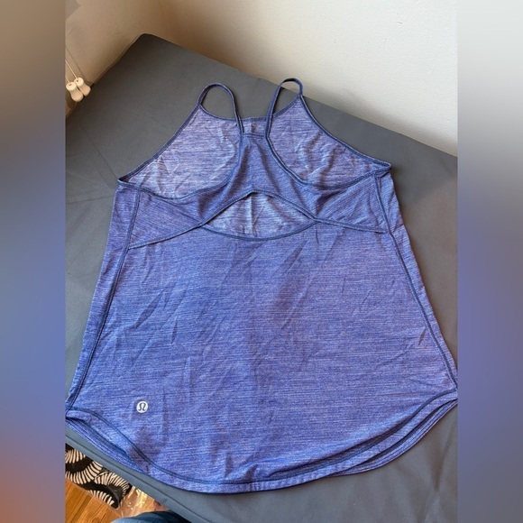 Lululemon Fast As Light Singlet Tank Top Size Small in
Heathered Psychic EUC - Picture 4 of 5
